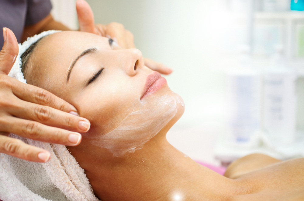 ANTI-AGE-Gesichts-Behandlung mit PHA + 3-fach HYALURON